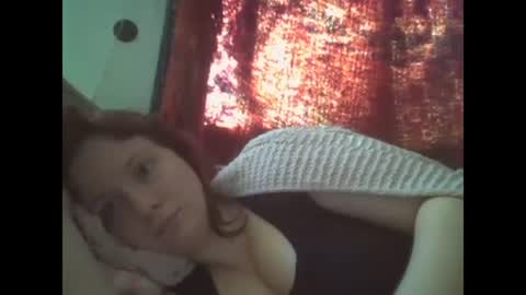 Snapshot of emerieskye chatting on January 19, 4:36 pm EmerieSkye online show from January 19, 4:36 pm