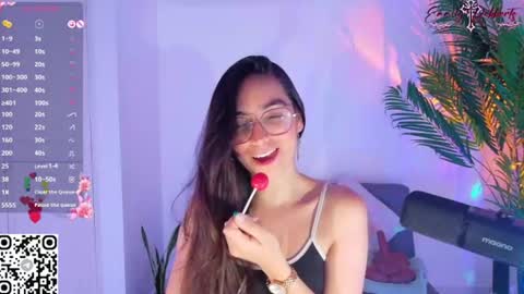 Emmily Roberts online show from July 17, 12:26 am