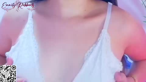 Emmily Roberts online show from August 5, 10:16 pm