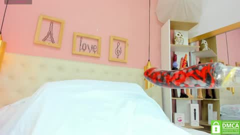 Emily Sarai online show from May 2, 7:39 pm