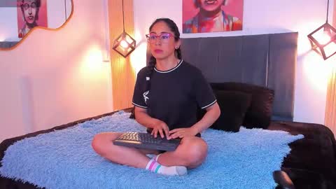 Emi online show from March 5, 3:35 am