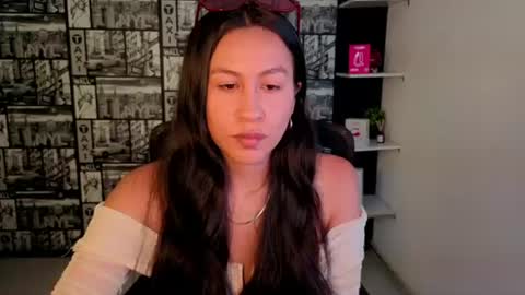 Emilia Gomez online show from June 27, 11:11 pm