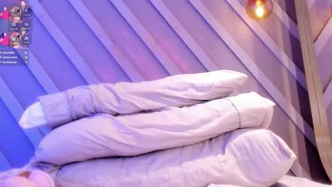 Emily online show from October 14, 12:41 pm