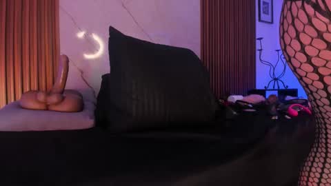   online show from November 28, 2:36 am