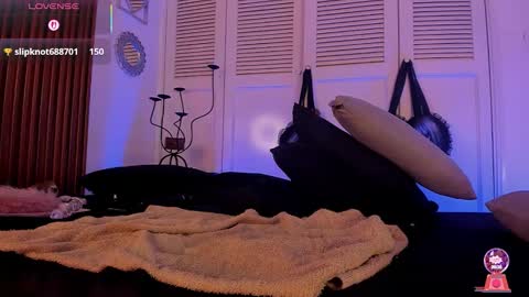   online show from February 15, 7:51 am