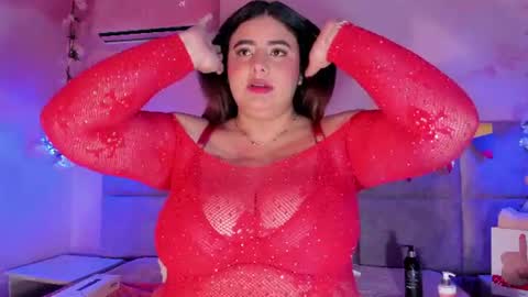 Emiily Grace online show from July 13, 12:17 pm