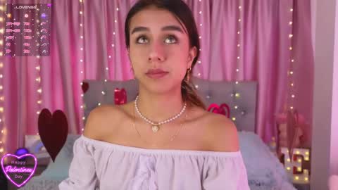 Snapshot of emiiscoot_1 chatting on February 13, 1:37 pm Emily online show from February 13, 1:37 pm