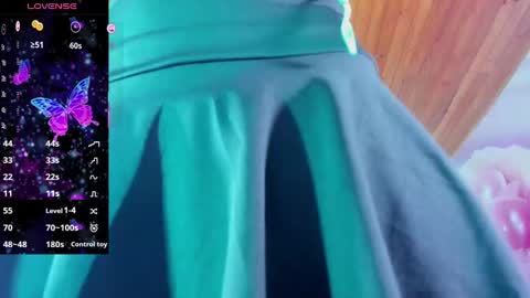 Emili clark  online show from February 2, 4:15 am