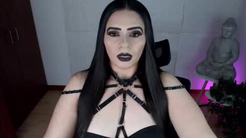 POWERFULL GODDESS EMILI online show from September 24, 9:19 am