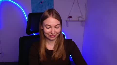 Emilia online show from November 5, 6:51 am