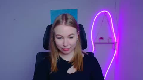 Emilia online show from March 19, 6:29 am