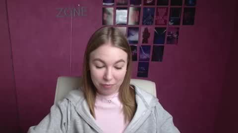Emilia online show from March 13, 7:09 am
