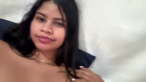 emilia_sexy09 online show from November 3, 12:58 am