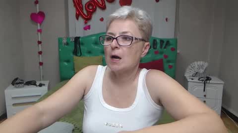 EmiliaGree online show from October 18, 11:13 am