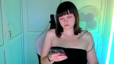 Emmi online show from July 2, 4:07 am
