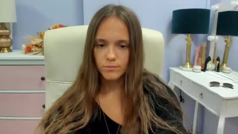 Emilly online show from July 8, 8:49 am