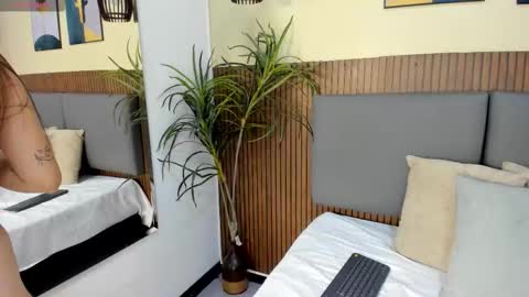 emillyharper_ online show from October 6, 3:34 am