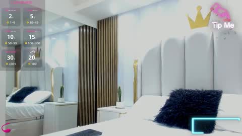 Emily online show from November 29, 11:47 am