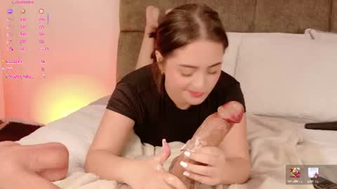 Emily online show from August 5, 9:54 pm