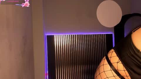 Snapshot of emily_beltonn chatting on October 11, 9:50 pm              online show from October 11, 9:50 pm