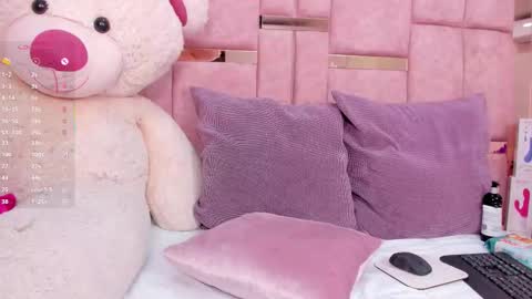  M I A   online430pm- 930pm online show from February 27, 10:53 pm