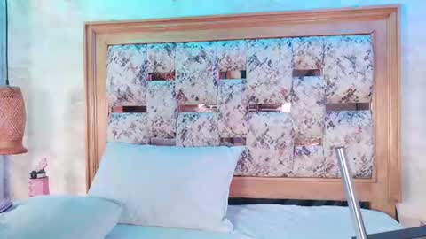 emily_dempsey online show from June 14, 7:14 pm