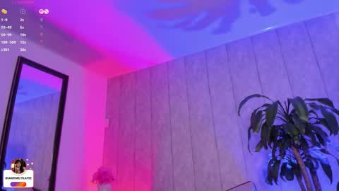 Emily  online show from February 6, 9:51 pm