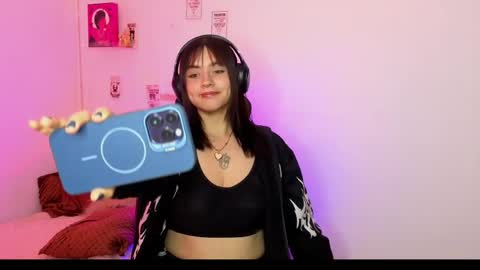 Emily Lindey online show from April 30, 4:39 am