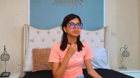 Emily online show from November 4, 11:43 pm