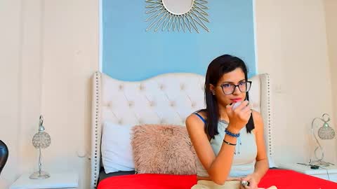 Emily online show from January 12, 8:58 pm