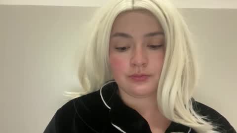 emily_morning_dew online show from February 11, 4:36 am