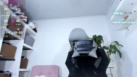 Snapshot of emily_palmeer chatting on October 8, 10:25 pm emily_palmeer online show from October 8, 10:25 pm
