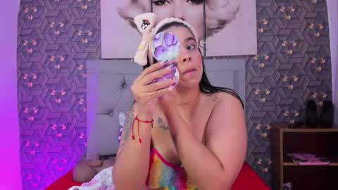 Emily online show from February 17, 7:57 pm