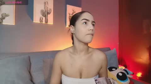 Snapshot of emily_roberts1 chatting on September 12, 1:07 pm Emily online show from September 12, 1:07 pm