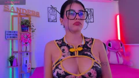 Emily online show from April 20, 9:29 pm