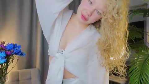 emily shepard online show from November 14, 3:28 am