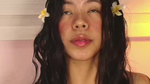 Snapshot of emily_sweett12 chatting on September 16, 2:25 pm Emily online show from September 16, 2:25 pm