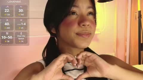 Snapshot of emily_sweett12 chatting on October 14, 12:41 pm Emily online show from October 14, 12:41 pm