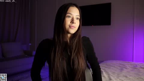 emilybatee online show from December 3, 6:17 pm