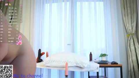 Snapshot of emilyfinne chatting on September 18, 4:33 am Emily Lovense is activeThere are legends that in this room all your wishes can come true Private is Open online show from September 18, 4:33 am