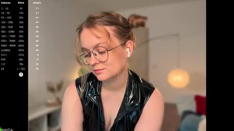 Emily  online show from November 15, 1:12 pm