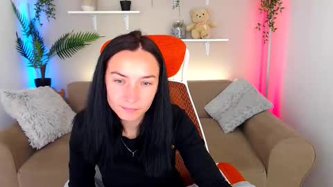 Snapshot of emilygreyy__ chatting on September 22, 6:56 am emilygreyy__ online show from September 22, 6:56 am