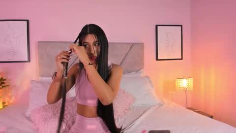 Emily online show from March 10, 11:25 am