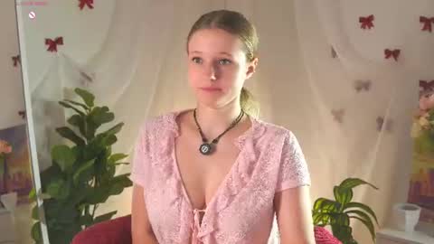 Emi online show from June 20, 11:41 pm