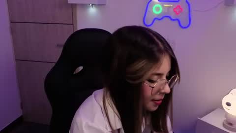 VALEEEN online show from June 12, 3:31 pm