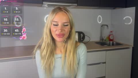 Emily online show from November 16, 7:25 pm