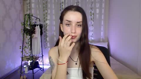 Emyli online show from September 10, 5:24 pm