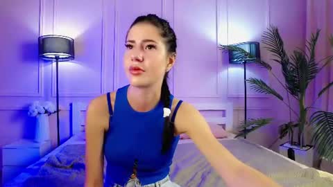 Emily online show from July 31, 6:09 pm