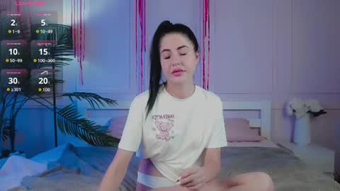 Emily online show from June 19, 5:27 pm
