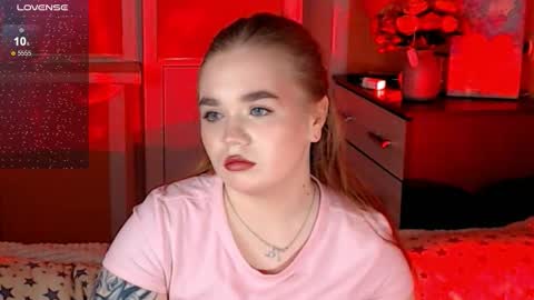 Emily  Emi online show from November 11, 6:27 pm